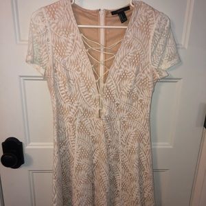 Forever 21 dress. Only worn once! Size medium
